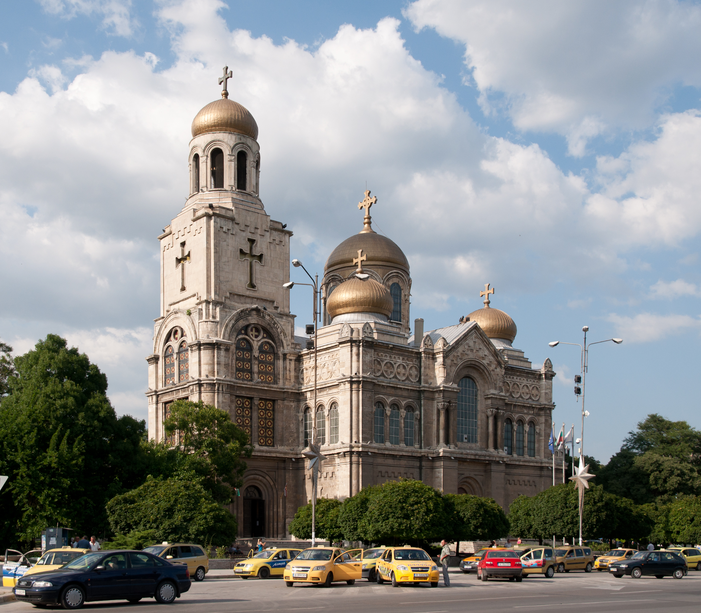 varna_cathedral_-_2