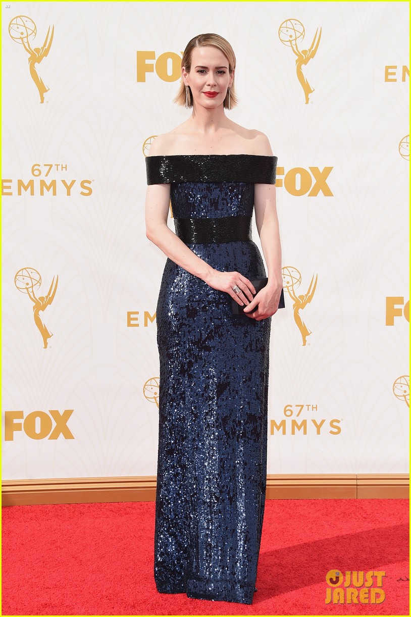 sarah-paulson-jessica-lange-emmys-2015-01